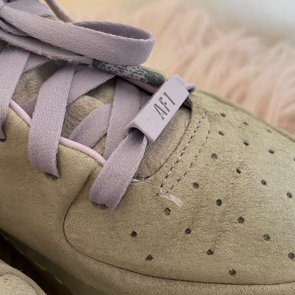 WMNS AIR FORCE 1 SAGE LOW LX 'VIOLET MIST' - Picture 6 of 7